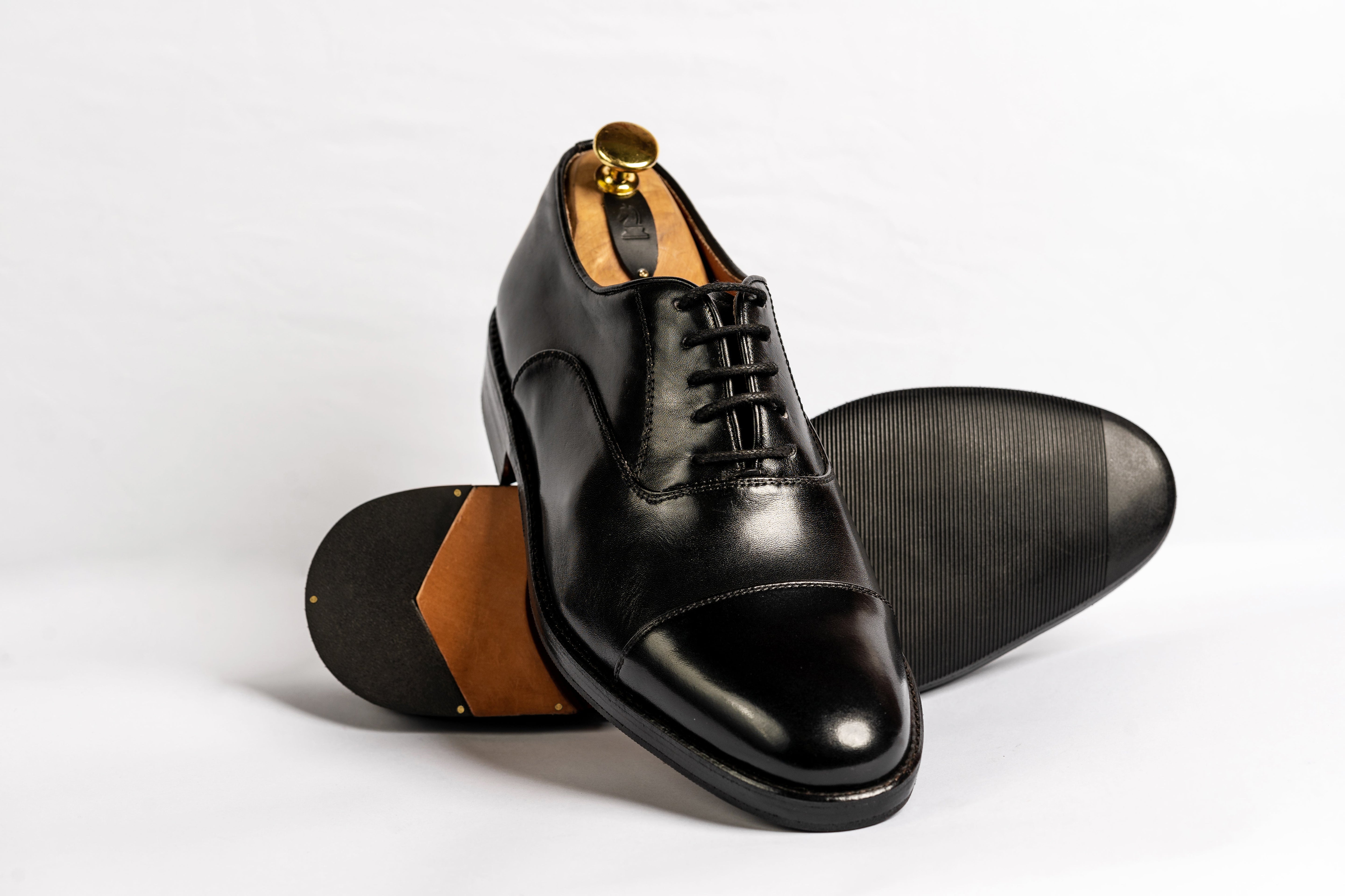 Oxford Cap Toe - Cromo Alemão Preto
